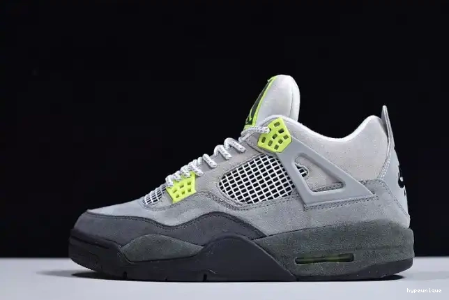 HYPE 4 Neon SE Jordan Air CT5342-007 0423